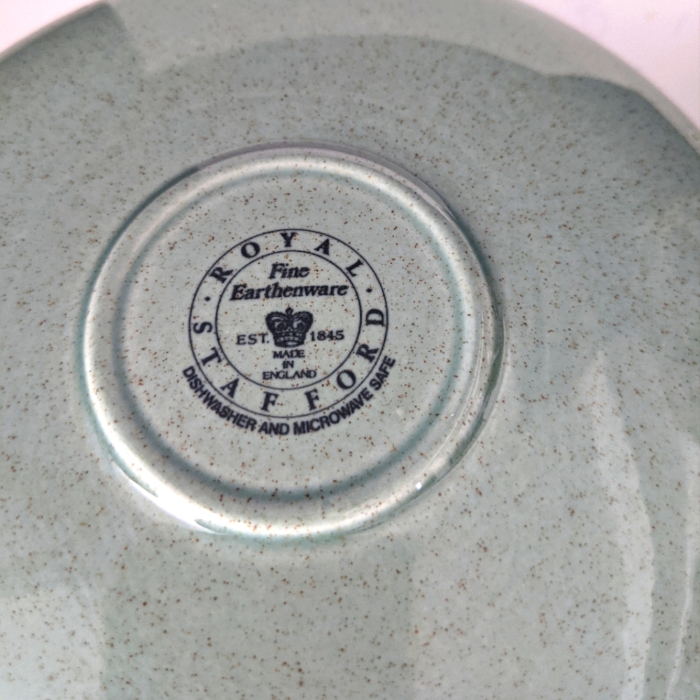 Burgess & Leigh IVY 2 pc. Matching Set Green, Cream Tea Cups. Royal Stafford. - Picture 8 of 11
